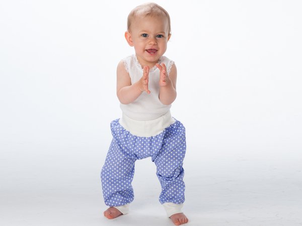 BREK Easy Baby and Children pants sewing pattern pdf for toddler boys + girls. Sweatpants, yoga pants with ribbing by Patternforkids