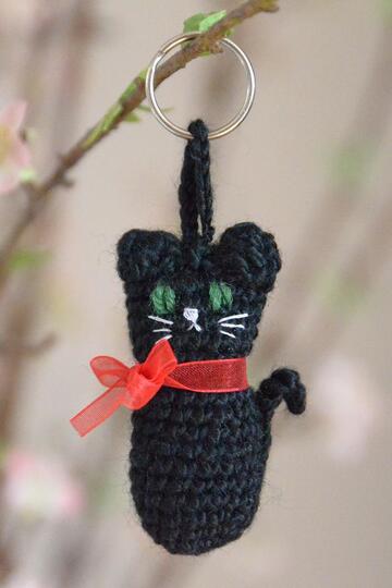 Häkelanleitung schwarze Katze