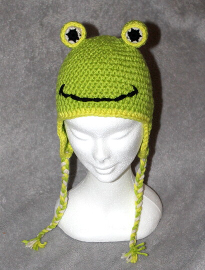 Crochet a Frog Hat – an Earflap Hat in Three Sizes (EN & DE)
