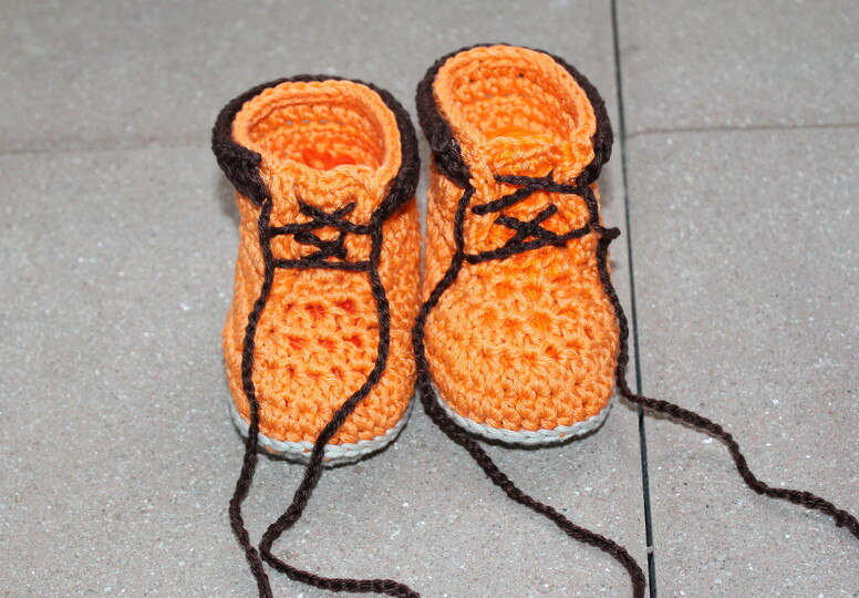 Häkelanleitung Baby Stiefelchen unisex Größe 10, 11 und 12 cm