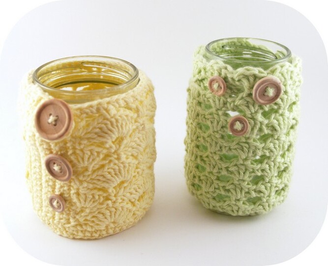 Blog-Inhaltsbild für 'Upcycling: Alte Schraubgläser zu Mini-Vasen um-häkeln'