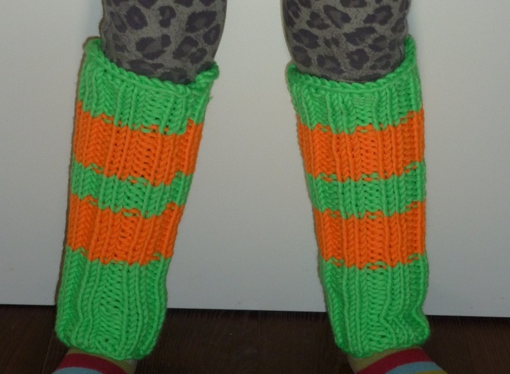 Kindermütze und Beinstulpen - Strickanleitung