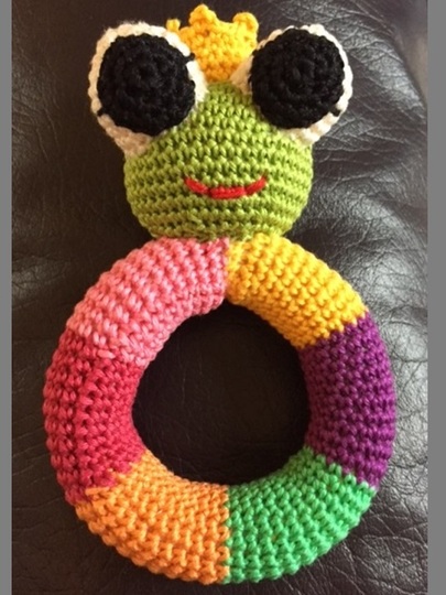 Greifring "Froschkönig" Baby Rassel häkeln