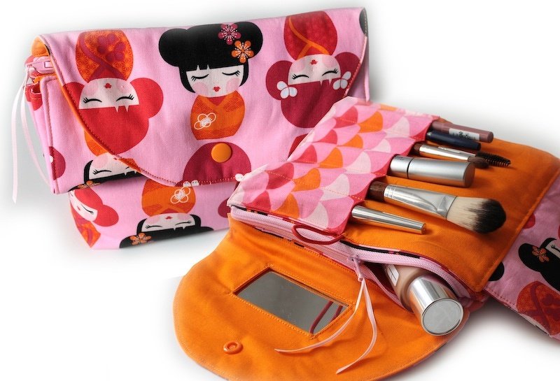 Kosmetiktasche mit Spiegel &amp; Pinselrolle "Lucie"