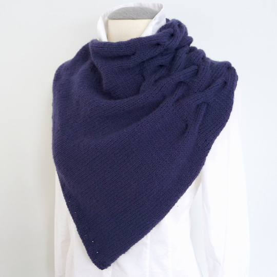 Knitting Pattern - Cable-Knit Triangular Scarf - No.110E