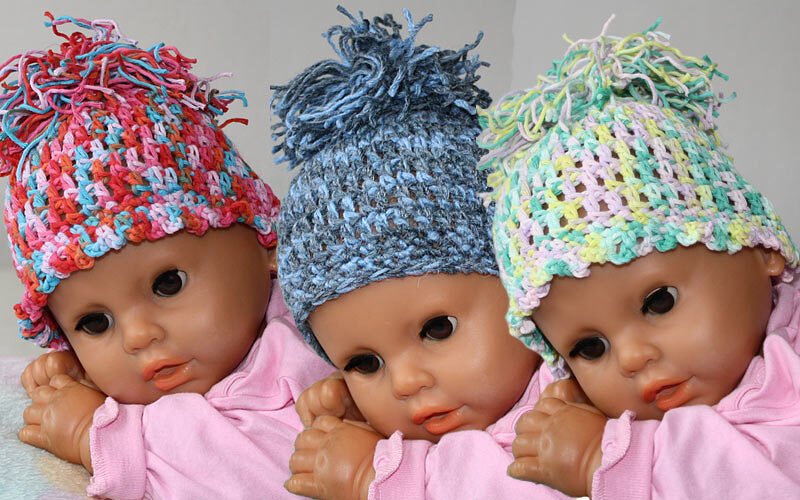 Baby Mütze mit großem Puschel