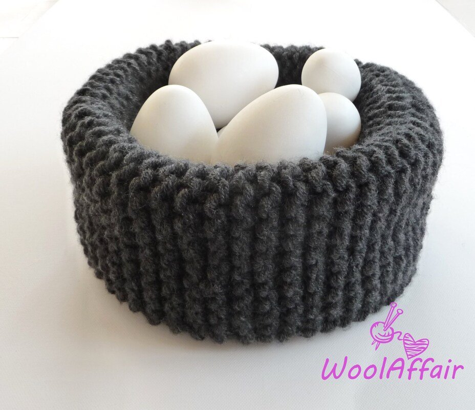 Knitting Pattern - Easter Basket - No.41aE