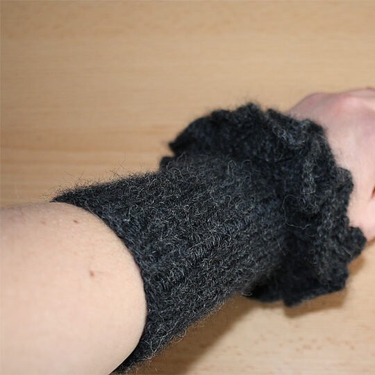 Kostenlose Strickanleitung: Handstulpen / Armstulpen Romantik