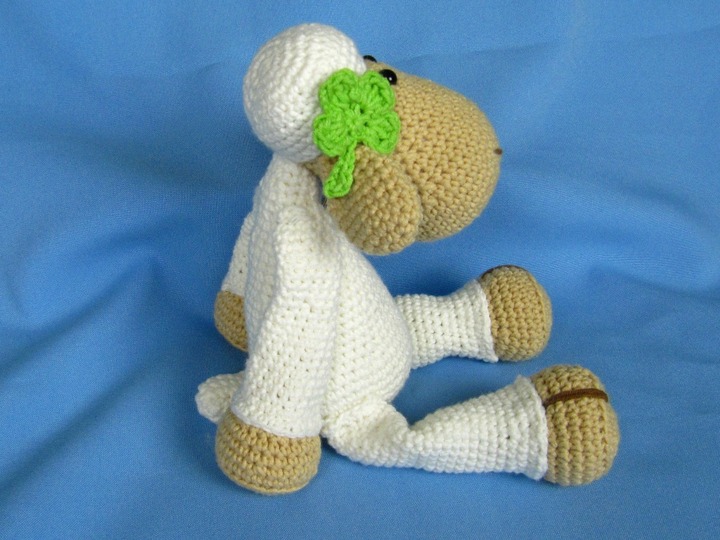 Schaf Lucy Häkelanleitung