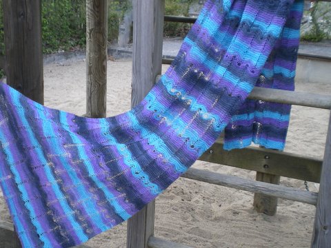 Lace Schultertuch, Schal, Stola, Wellenmuster, Modell “Mia”