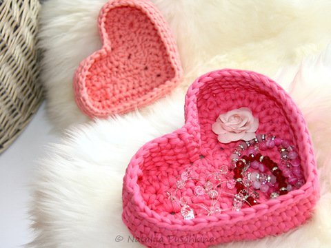 Körbchen für Kleinkram 'Herz' aus Stoffgarn 