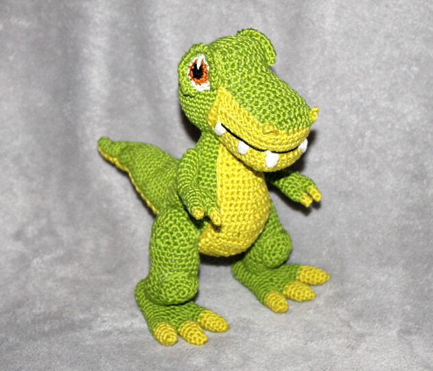 T-Rex Häkelanleitung – Amigurumi Dinosaurier, Deutsch & Englisch