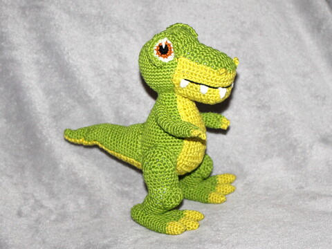 T-Rex Häkelanleitung – Amigurumi Dinosaurier, Deutsch & Englisch
