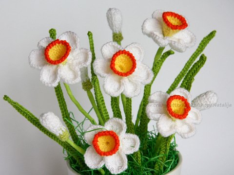 Häkelanleitung für immer frischen Blumenstrauß mit Narzissen