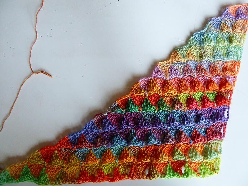 Häkelanleitung - Dreieckstuch "Harlekin" - Bild 2