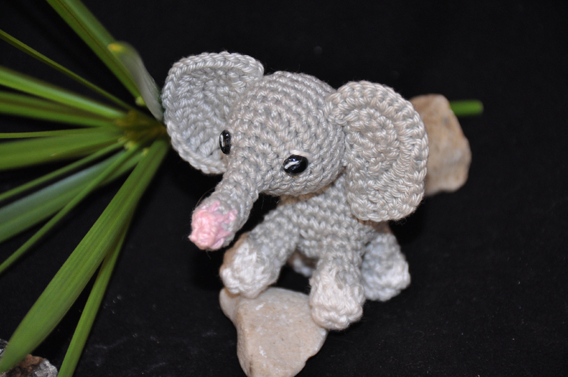 "Elefant -  Pob " aus "Mein kleiner Zoo" Amigurumi 