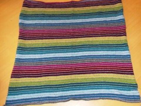 Strickanleitung Bunte Kniedecke ca. 100 x 110 cm