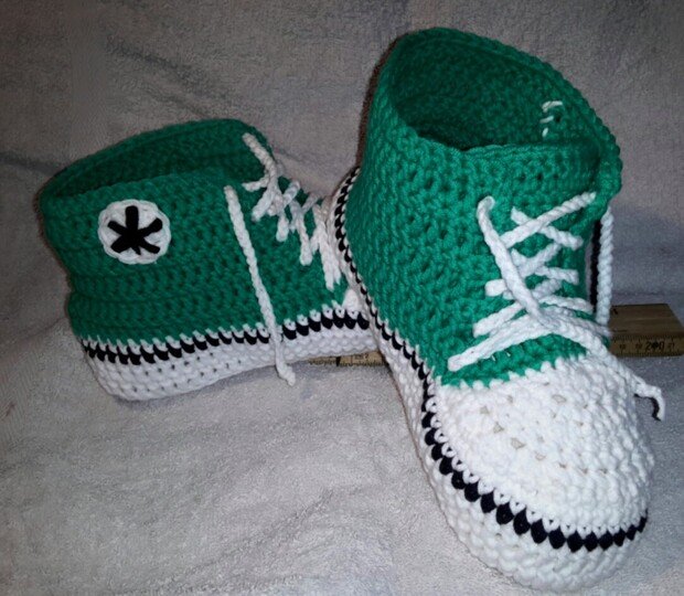 Hausschuhe , Turnschuhe, Chucks,  Grösse 40/41