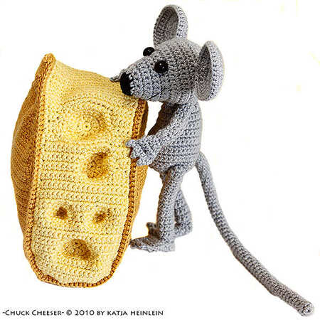 amigurumi pattern, pdf crochet tutorial by Katja Heinlein, mouse, cheese, eat, ebook, file, food, animal