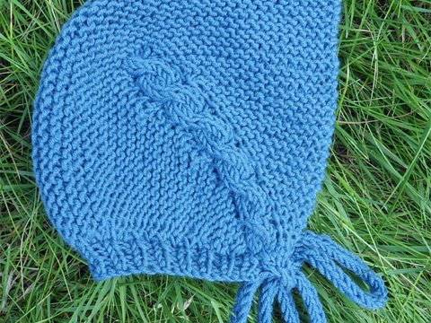 Babymütze Vintage mit Zopfmuster in 2 Größen