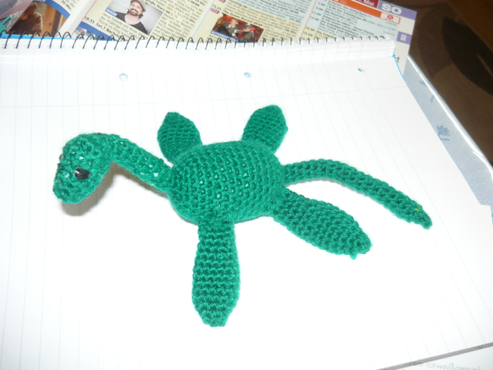 Häkelanleitung Nessie das Seeungeheuer