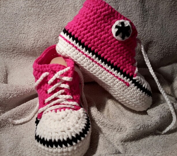 Hausschuhe , Turnschuhe, Chucks, Puschen , Grösse 38/39