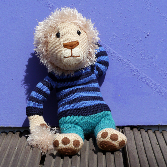 Nelson the Lion knitting pattern