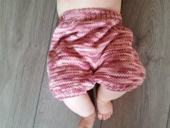 Süße Pumphose für Babys und Kleinkinder in 3 Größen (6 - 9 - 12 Monate) - Bild 4