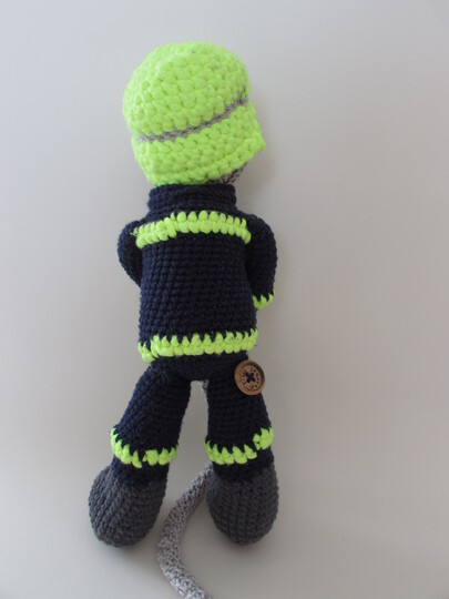 Häkelanleitung Feuerwehrmann Florian Wuschel