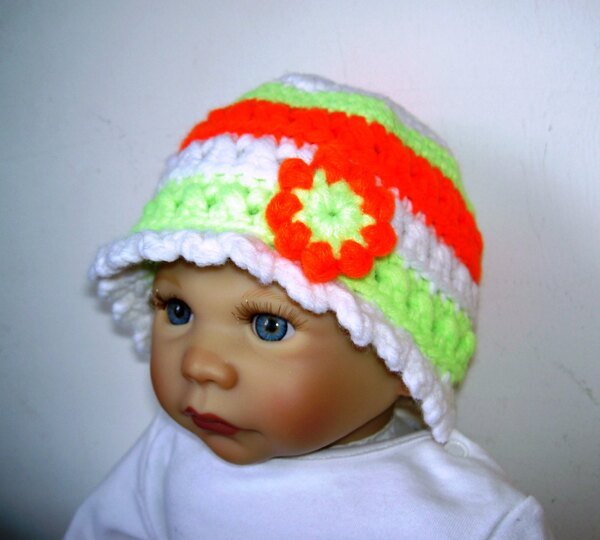 Häkelanleitung Baby-/Kinderhut 0 - 24 Monate mit Häkelblume  #023