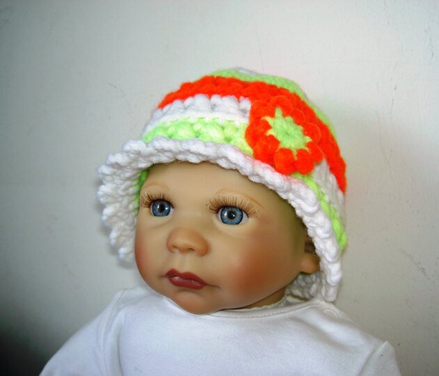 Häkelanleitung Baby-/Kinderhut 0 - 24 Monate mit Häkelblume  #023