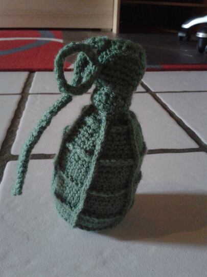 Anti- Aggressions- Handgranate