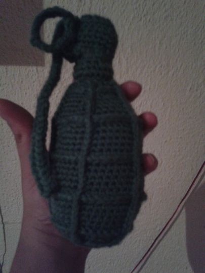 Anti- Aggressions- Handgranate