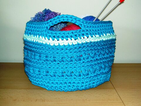 Häkelanleitung Utensilo / Korb mit Henkel / Wollekorb aus Textilgarn  #024