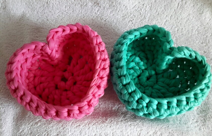 Utinsilo Herz Körbchen aus Textilgarn