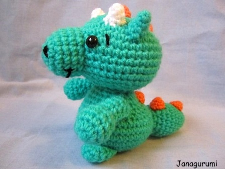 Kleiner Drache Häkelanleitung