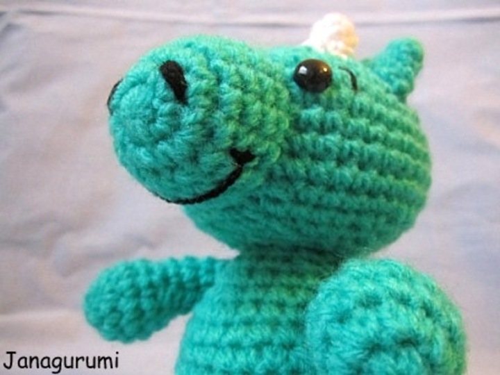 Kleiner Drache Häkelanleitung