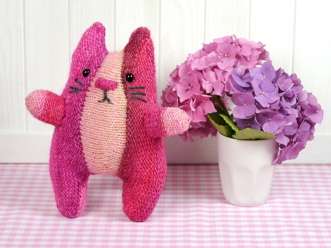 Ariane the Cat knitting pattern