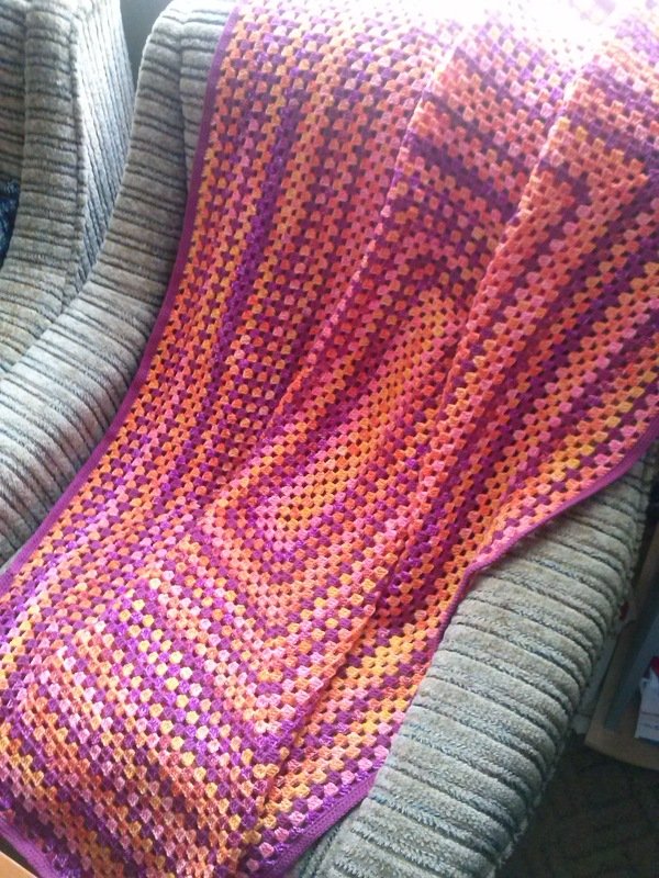 H&auml;kelanleitung: Decke im Granny- Style (&Uuml;berarbeitet)