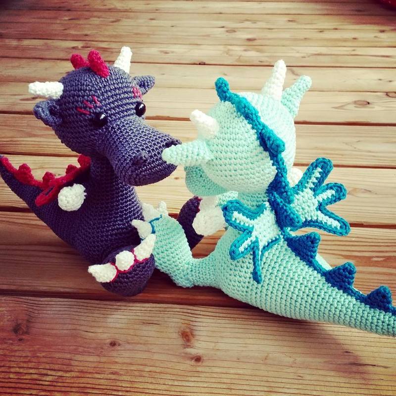 Drache H keln Sitzend 20 Cm Gro Deko