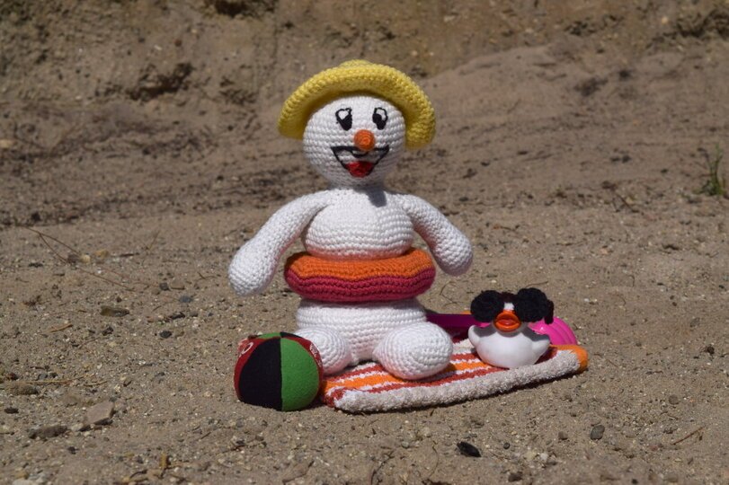 Schneemann macht Urlaub / PDF Häkelanleitung