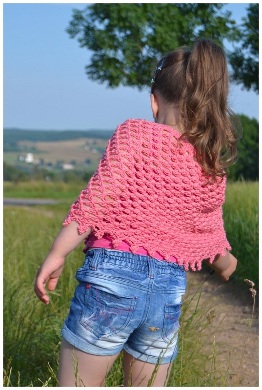 - KEA - Pelerine/ Poncho  Umhang für Anfänger geeignet, für alle Größen und Material anzupassen - Bild 9