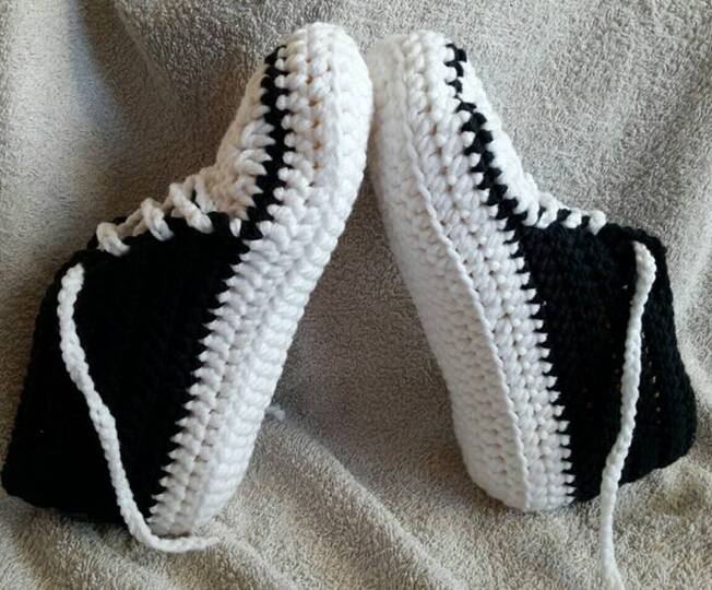 Hausschuhe , Turnschuhe,Puschen , Grösse 34/35