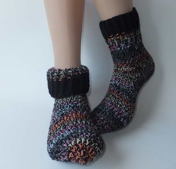 "MeiSoks No 5/6" warme gehäkelte Haussocken / Umschlagsocken Gr. 36-43