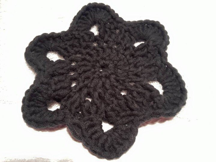 Kostenlose Häkelanleitung - Pullover aus Grannies