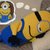 Schlaf-gut-Minion, Tag- und Nacht-Minion Nackenrolle, Kissen, Kuscheltier – Pdf Strickanleitung