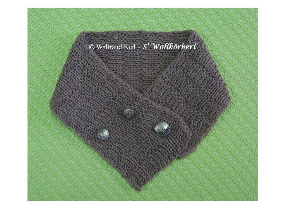 Halswärmer mit Trachtenknöpfen - leicht und schnell gestrickt