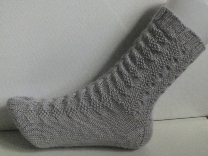 2 Strickanleitungen Socken 6fach Wolle (Miranula u. Tribalosa)