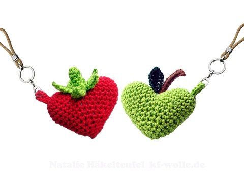 Häkelanleitung: Schlüsselanhänger Herz "Erdbeere & Apfel"