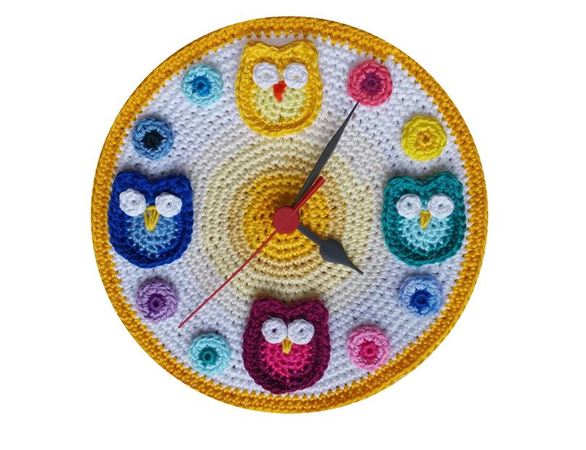 Crochet Pattern Clock with Owls